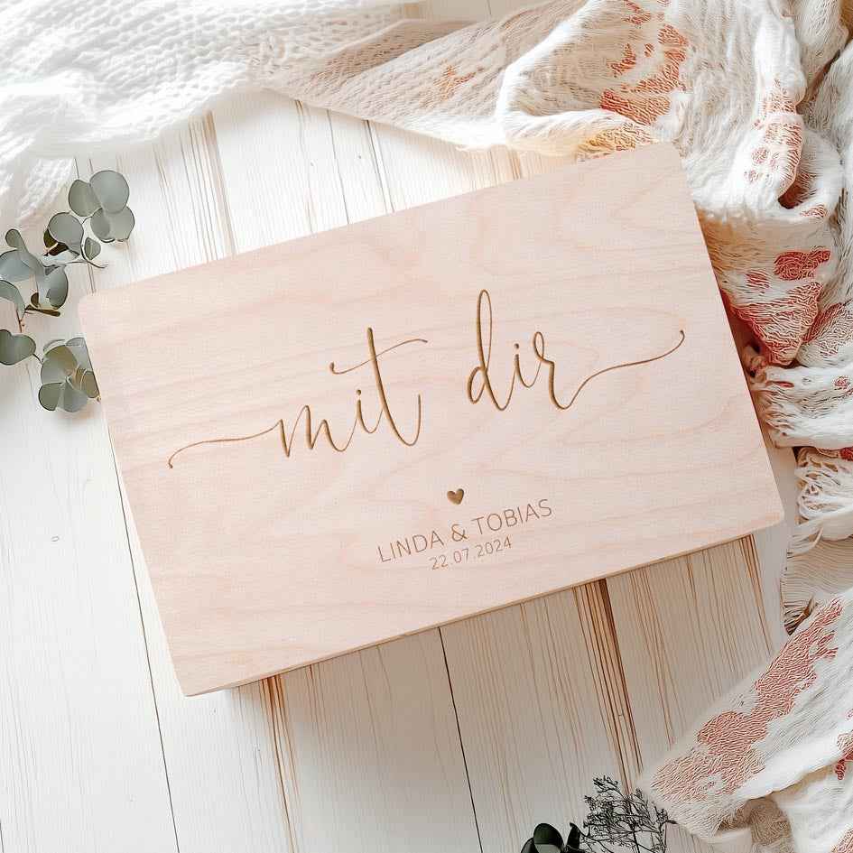 Holzkiste zur Hochzeit